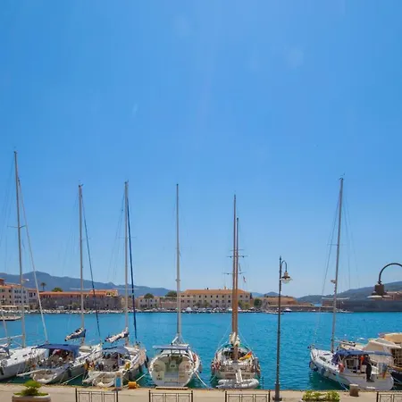 Lungomare - Helloelba Hébergement de vacances Portoferraio
